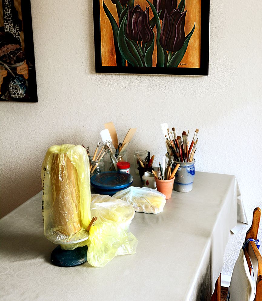 Mein Arbeitsplatz, an dem ich auch meine gemütlichen Töpferkurse leite. Mein Arbeitsplatz