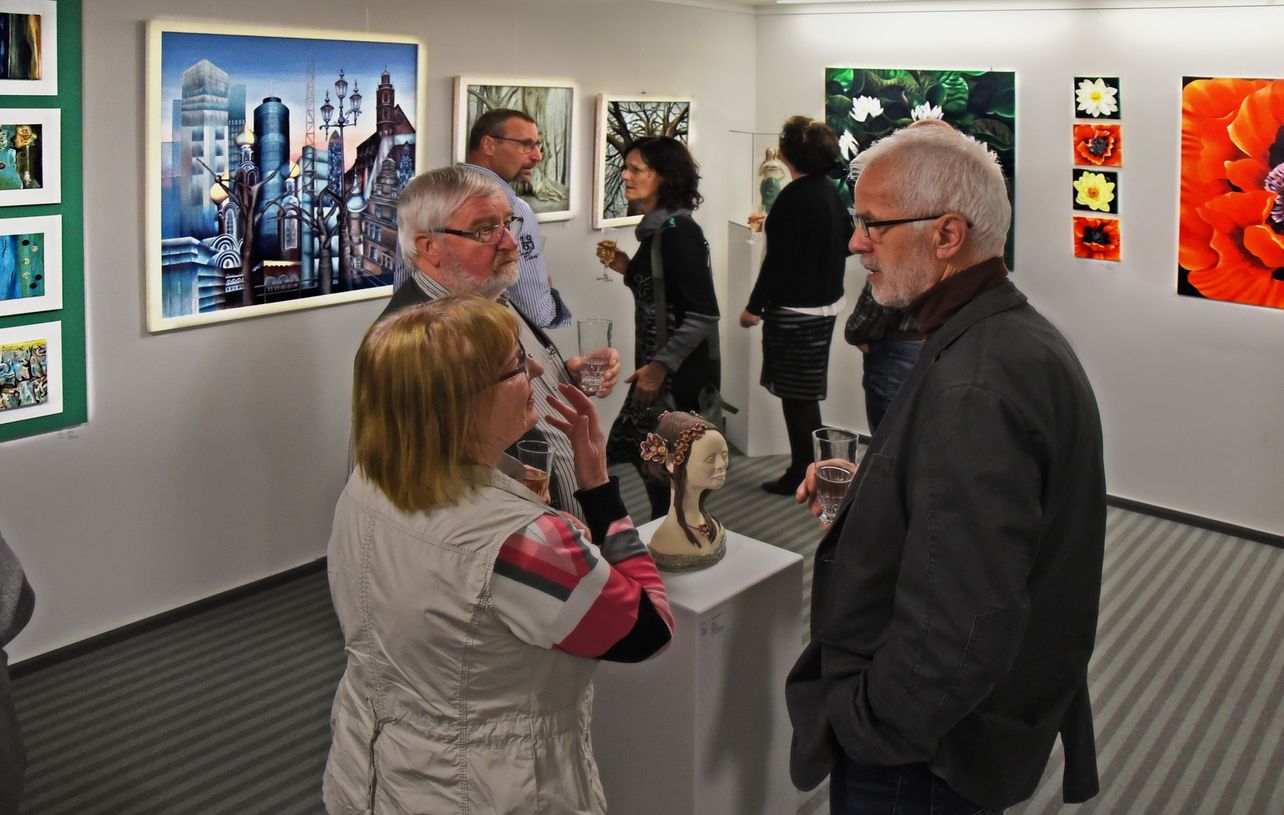 Ausstellung "Verschiedenes in Malerei und Keramik" im Rathaus "Wasserturm", Leinefelde